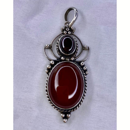 FJL Jewelry Sterling Silver Pendant Natural Chalcedon Stone with Sterling Silver Pendant and Garnet, Handcrafted, Cabochon Stone